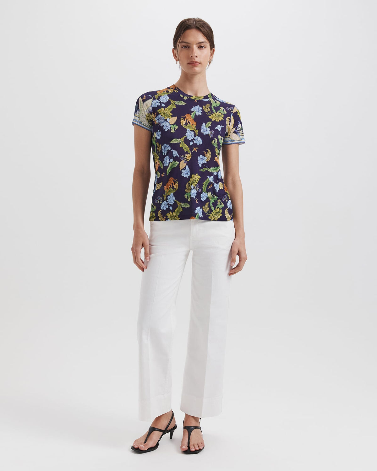 Liora Aida Tee