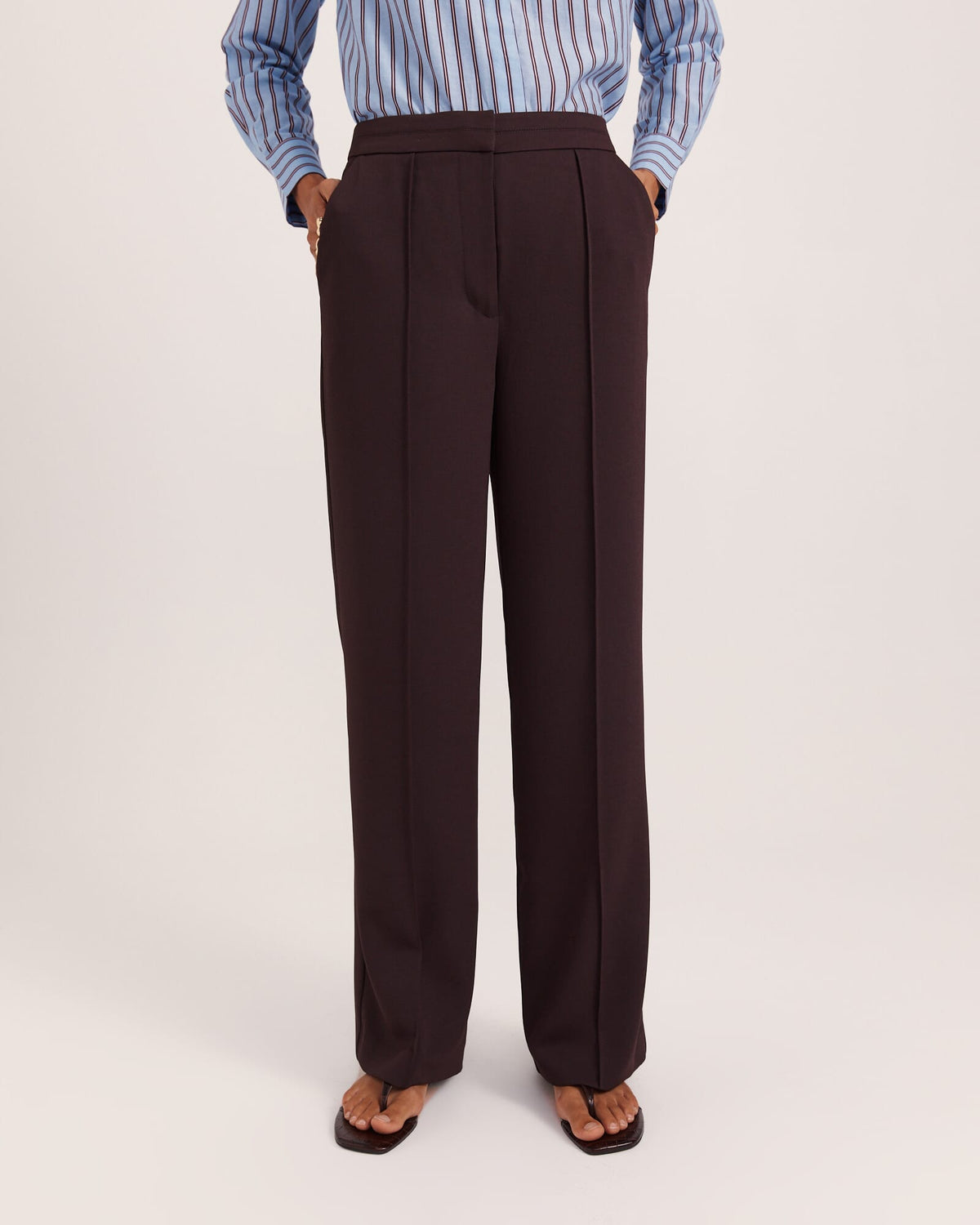 Dharma Pintuck Pant