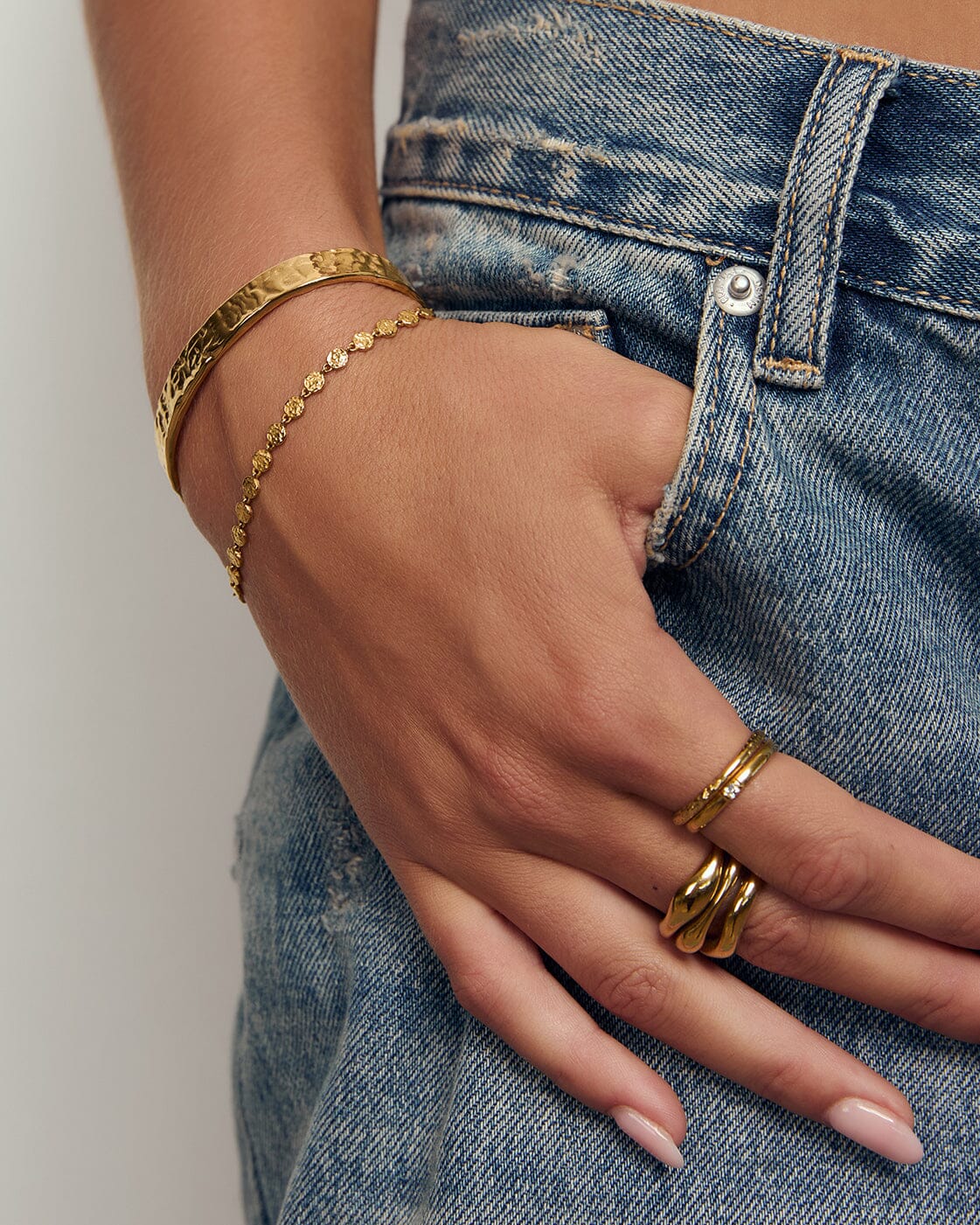 Arms Of Eve Atlas Bracelet