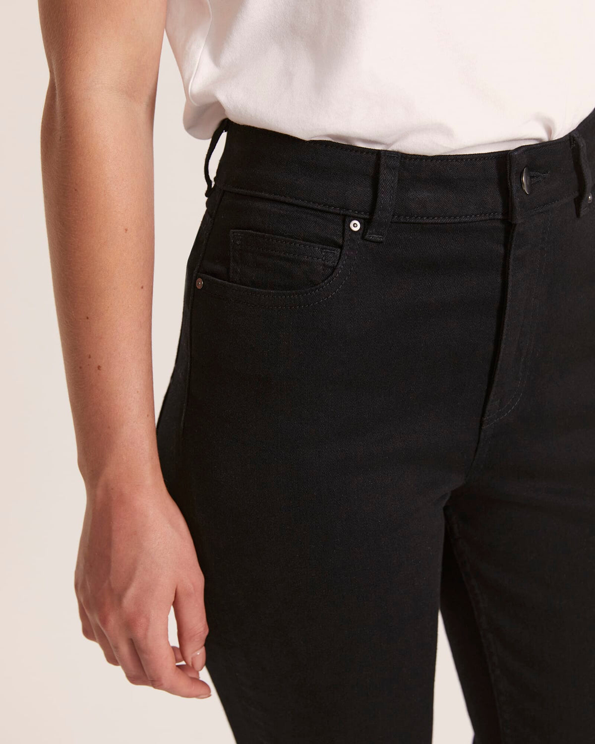 Anna Straight Leg Jean
